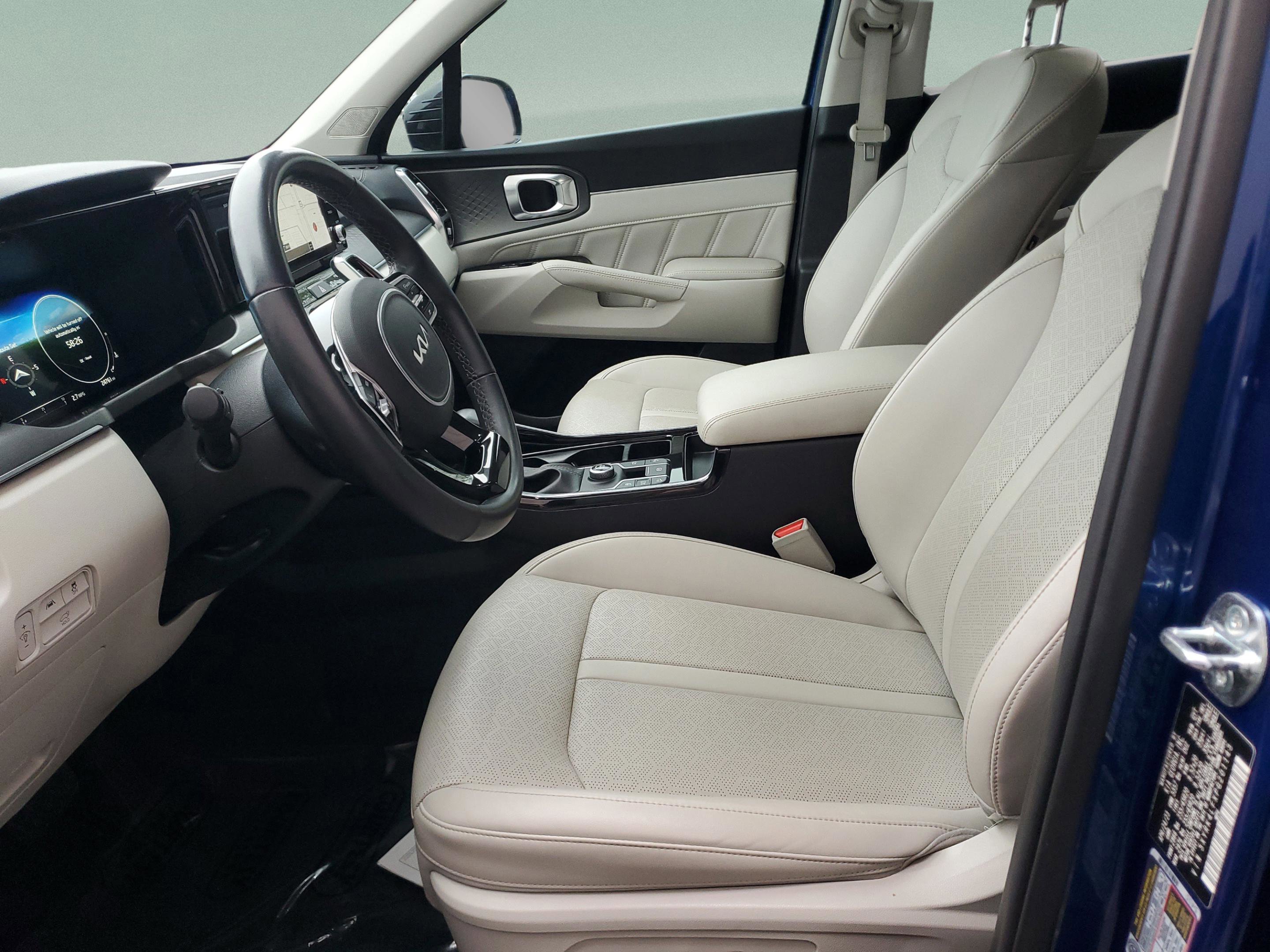 Certified 2023 Kia Sorento SX image 19