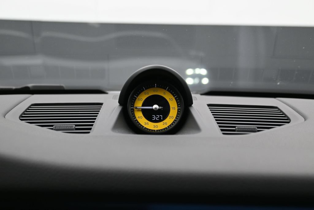 Certified 2025 Porsche 911 Carrera RWD image 25
