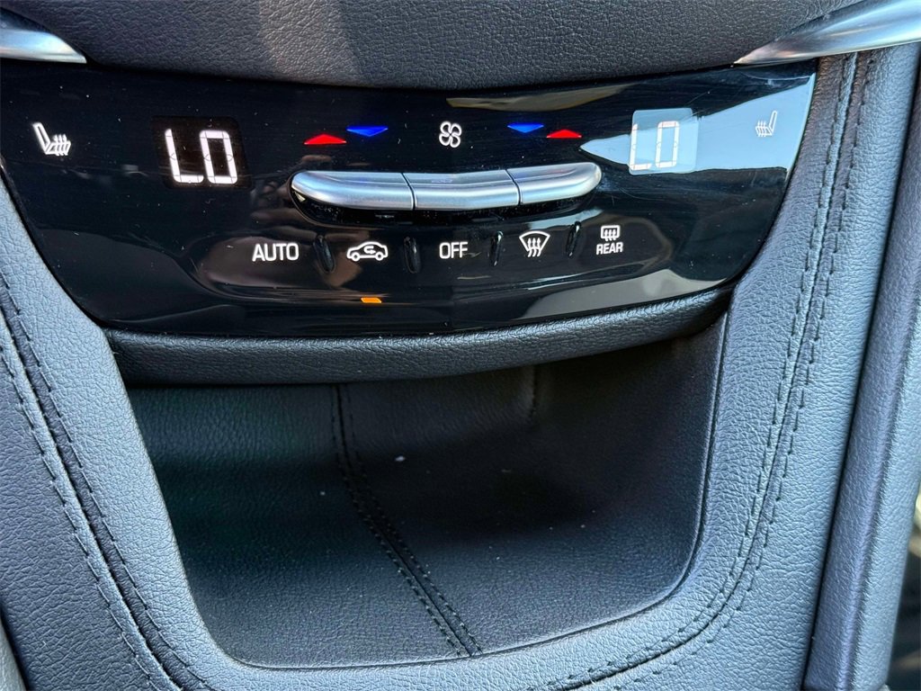 Used 2025 Cadillac XT5 Premium Luxury image 27