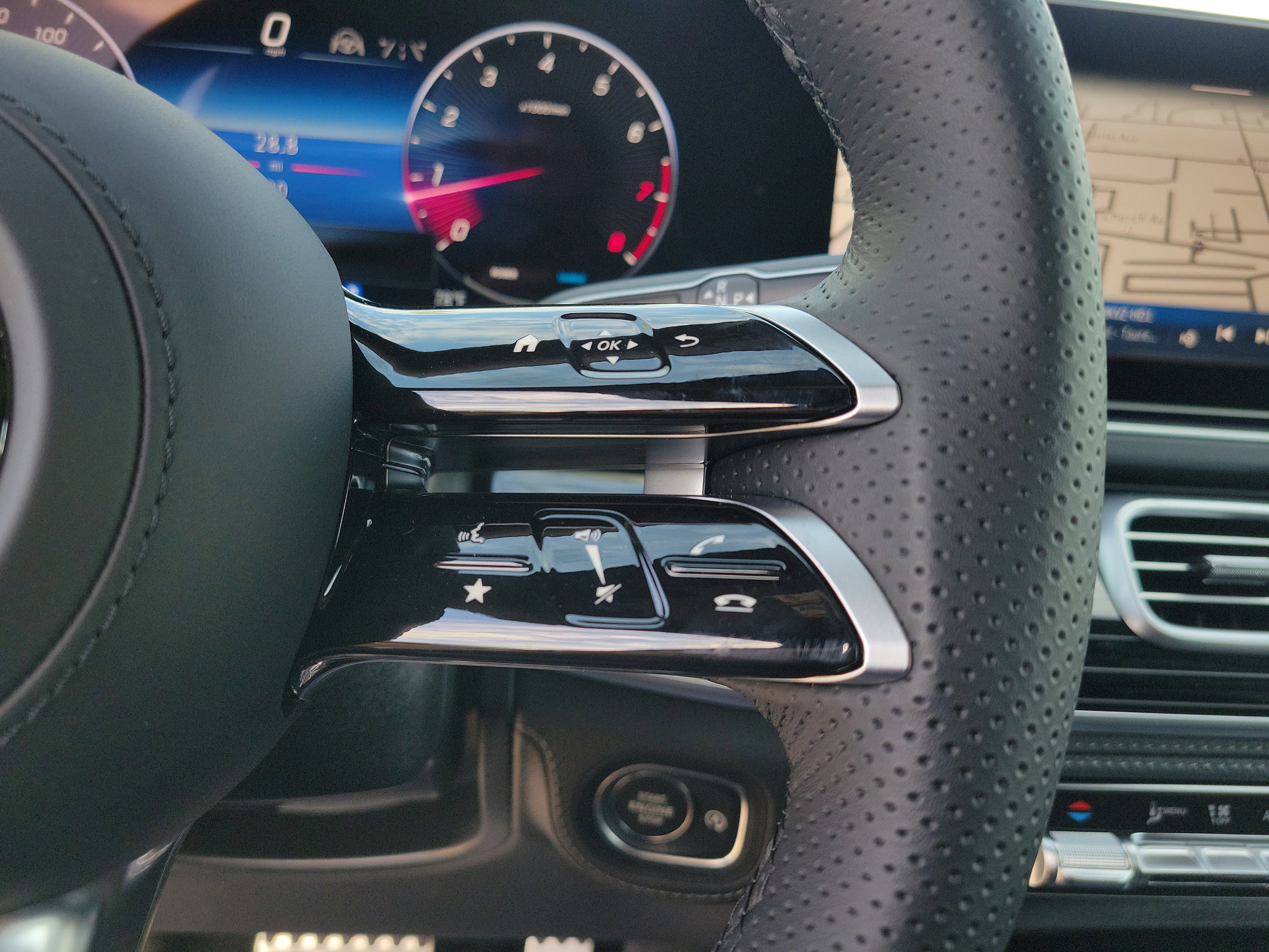 New 2026 Mercedes-Benz GLS 580 4MATIC image 25