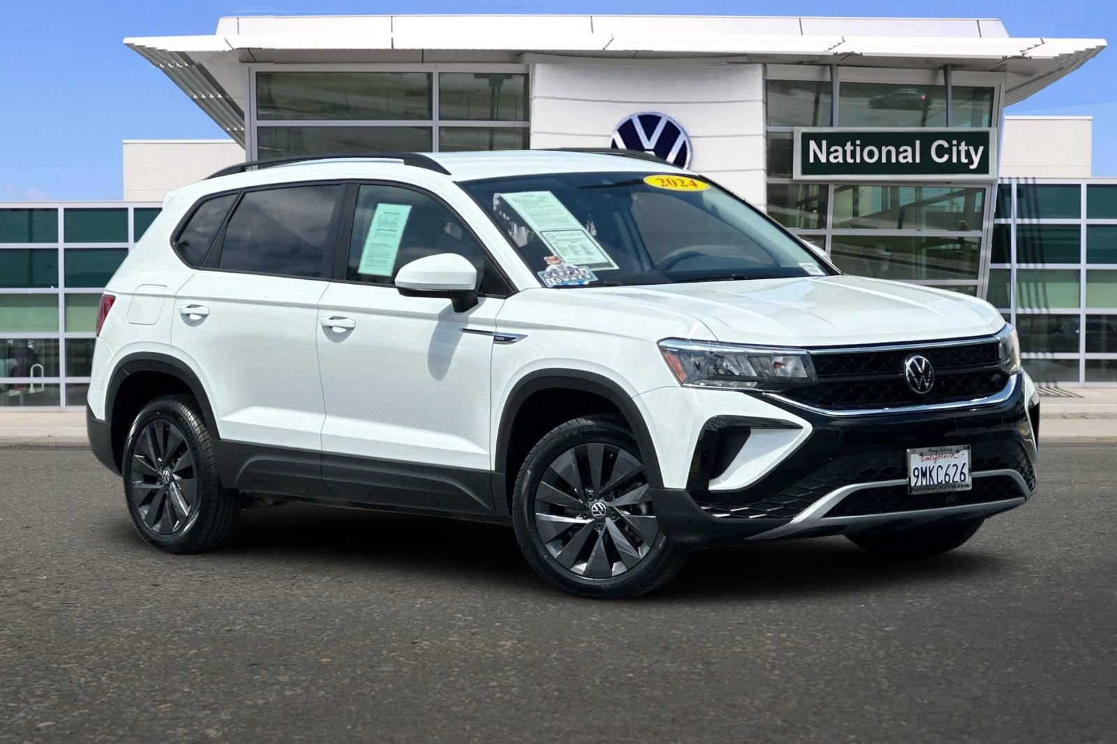 Used 2024 Volkswagen Taos S FWD image 2