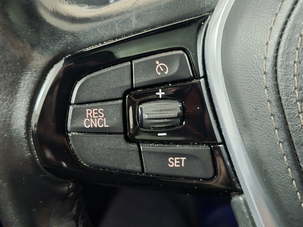 Used 2019 BMW 530i xDrive w/ Convenience Package image 22