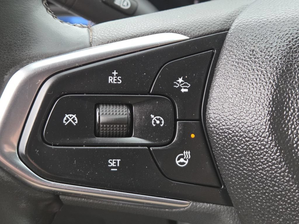 Used 2025 Chevrolet Trax LT w/ Driver Confidence Package FWD image 7