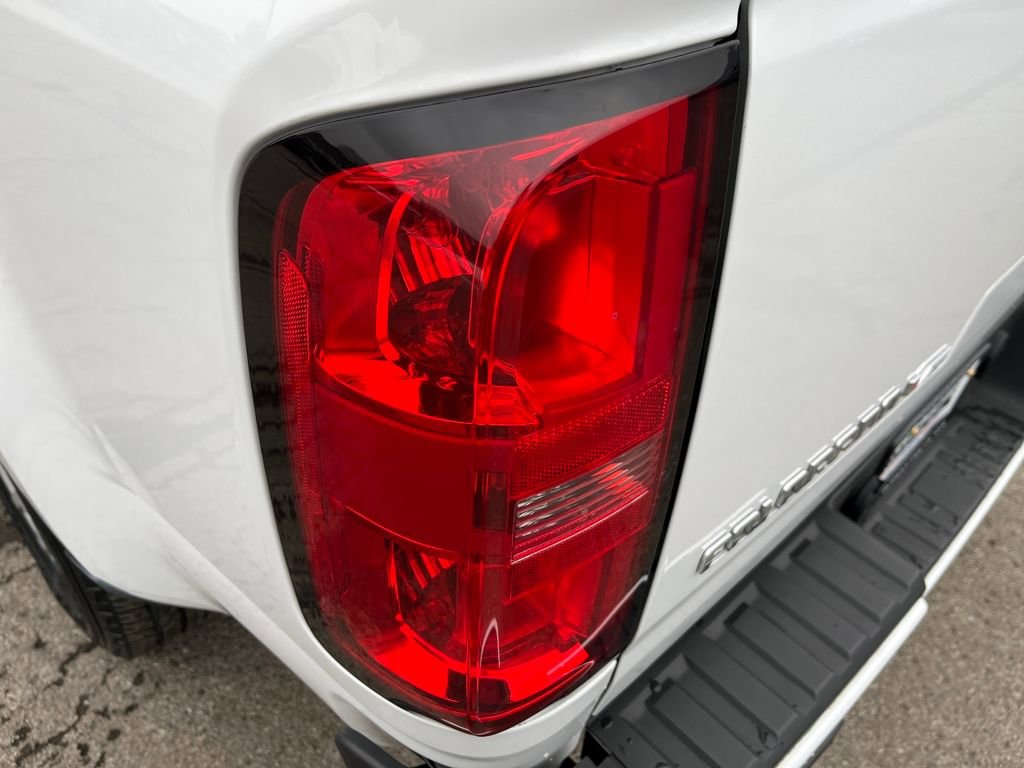 Used 2020 Chevrolet Colorado LT image 44