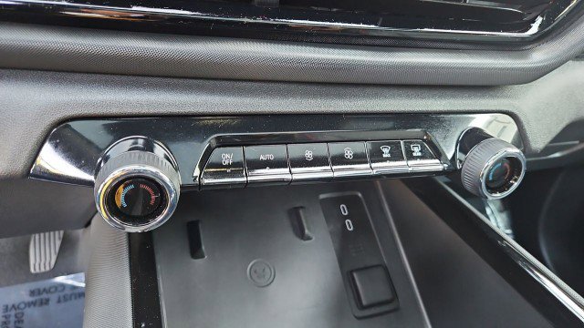 Used 2025 Chevrolet Silverado EV RST image 17