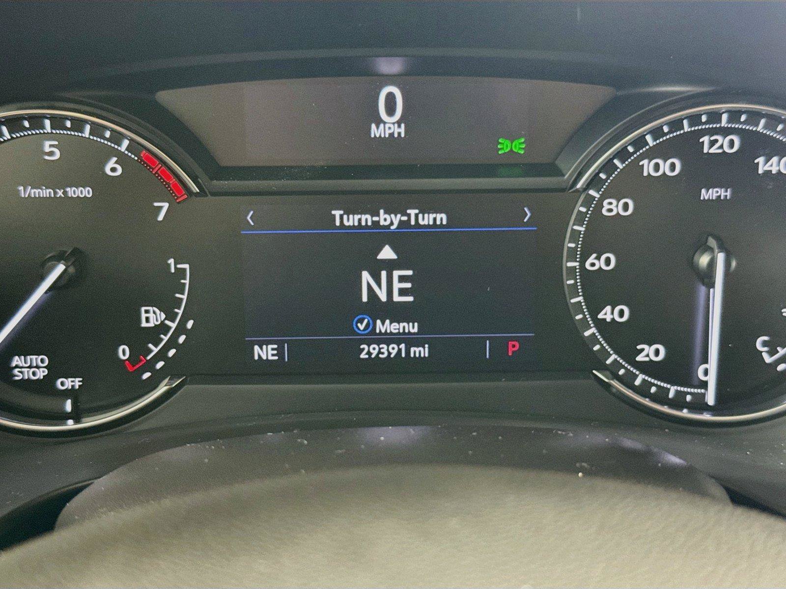 Used 2023 Cadillac XT4 Premium Luxury FWD image 11