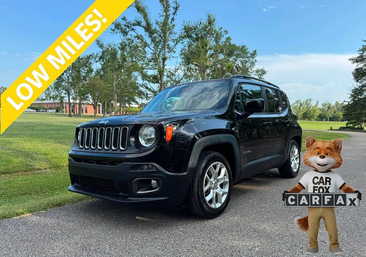 Used 2018 Jeep Renegade Latitude FWD image 1