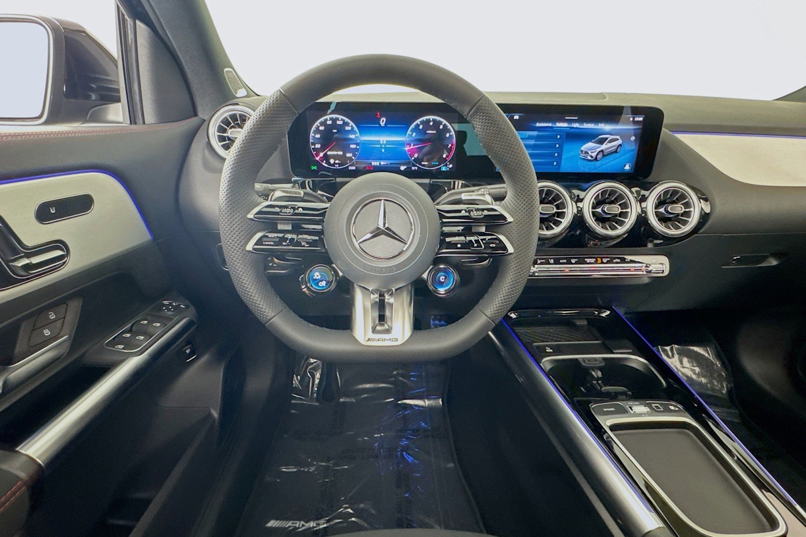 New 2026 Mercedes-Benz GLA 35 AMG 4MATIC image 4