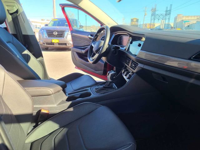 Used 2023 Volkswagen Jetta SEL image 17