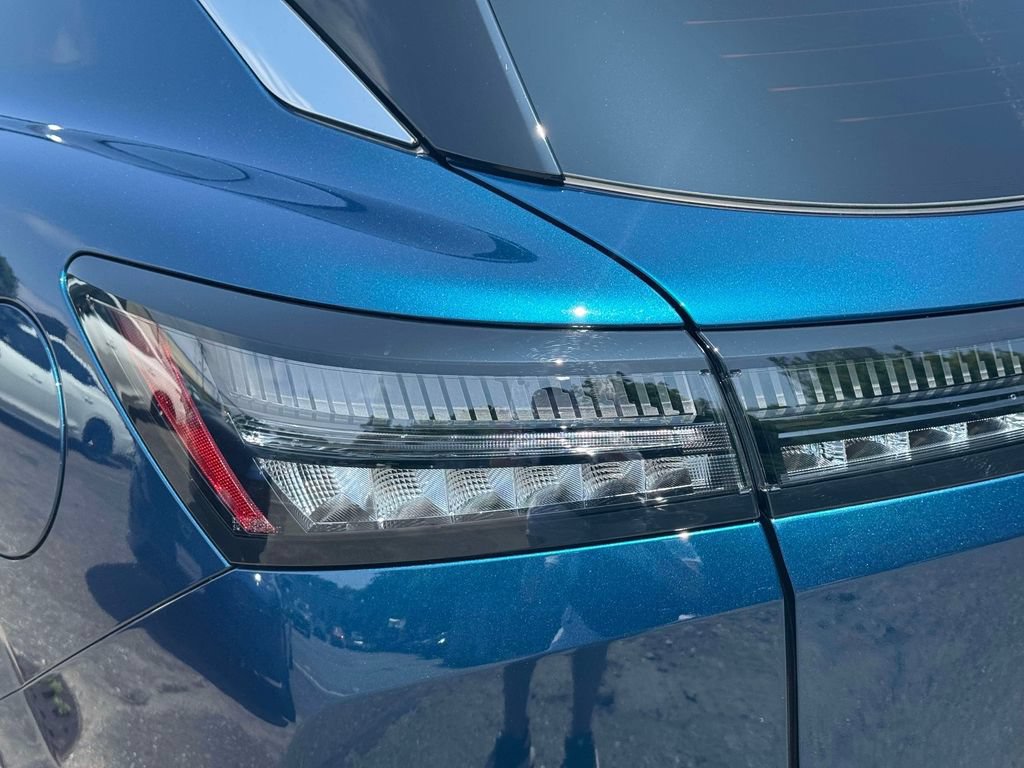 Used 2025 Nissan Murano SL AWD/4WD image 10