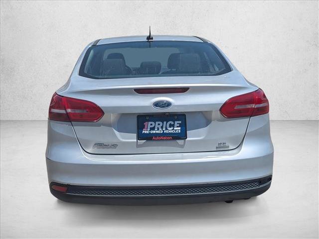 Used 2018 Ford Focus SE FWD image 6