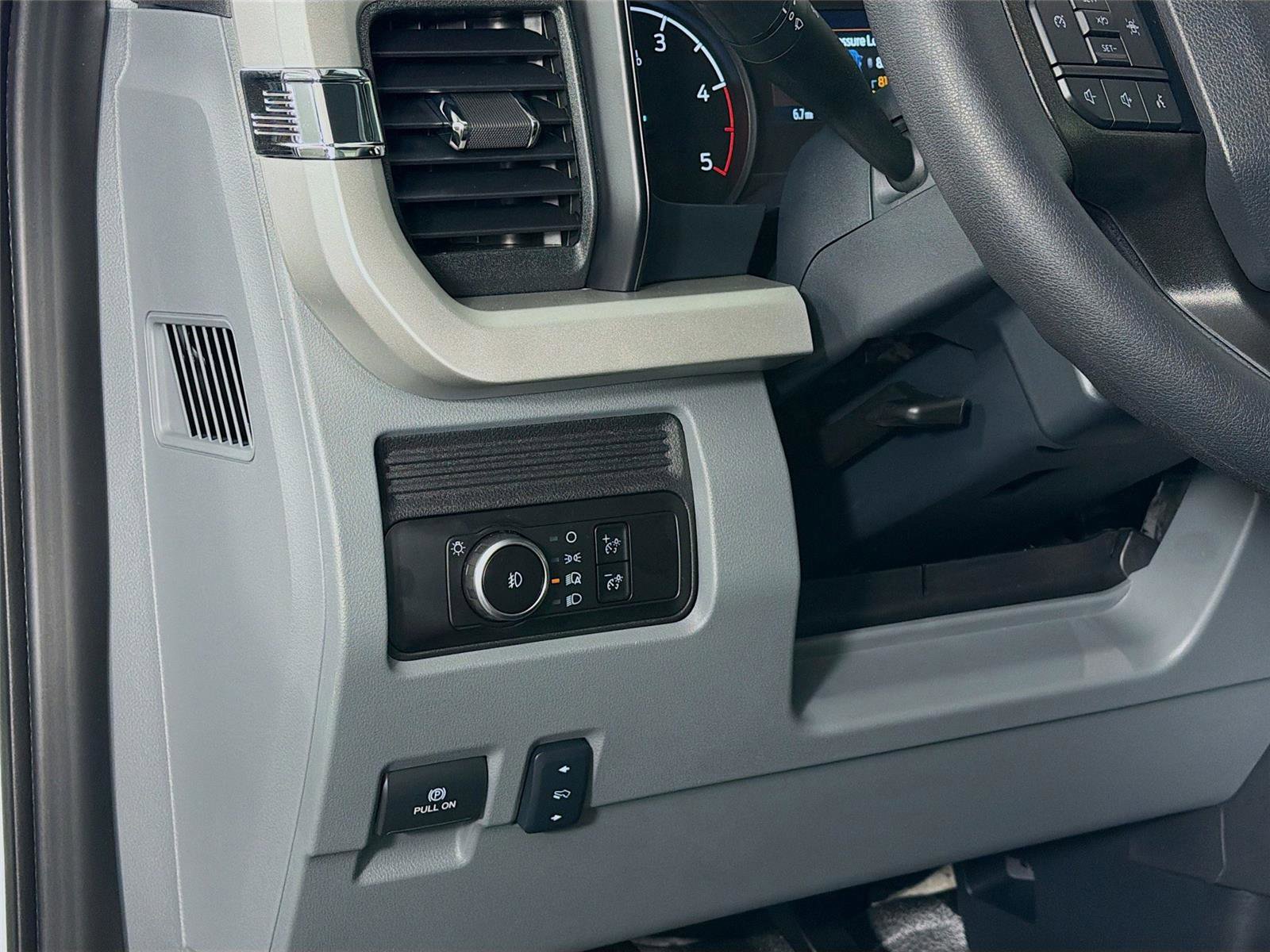 New 2026 Ford F550 4x4 Regular Cab Super Duty w/ XLT Value Package image 10