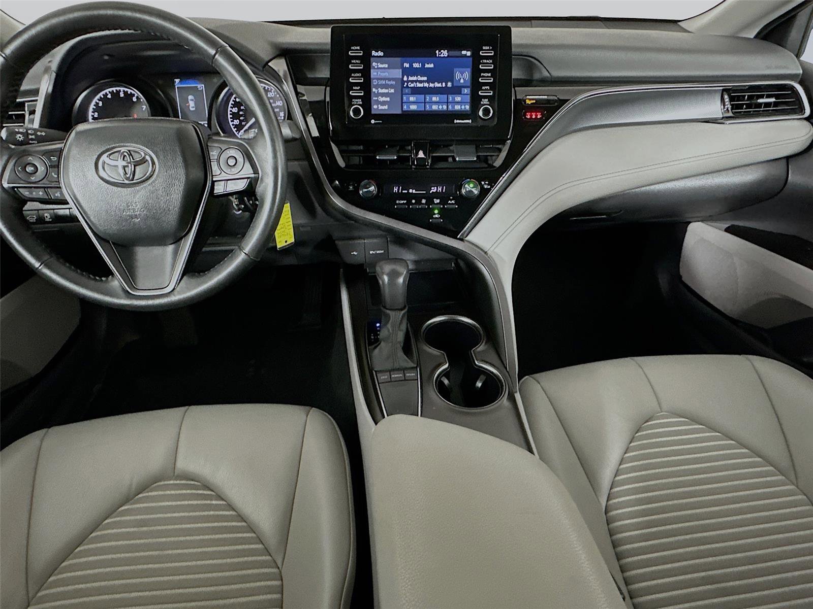 Used 2024 Toyota Camry SE image 21