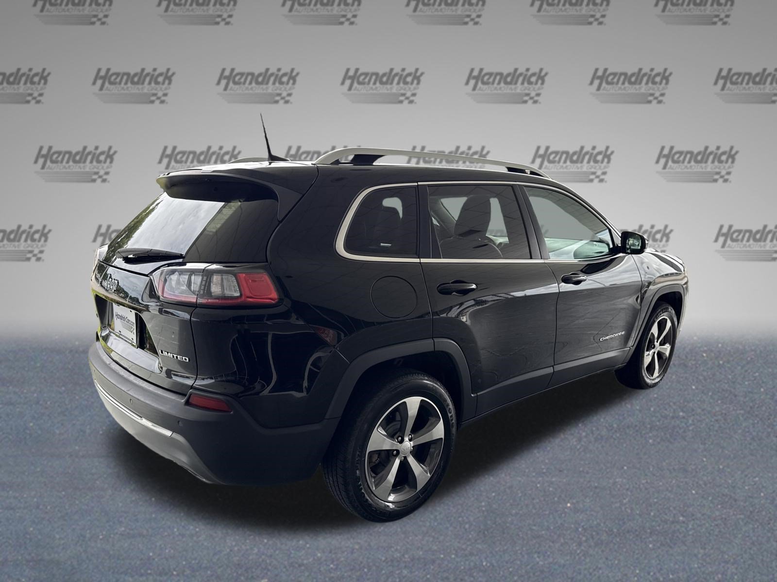 Used 2020 Jeep Cherokee Limited AWD/4WD image 9