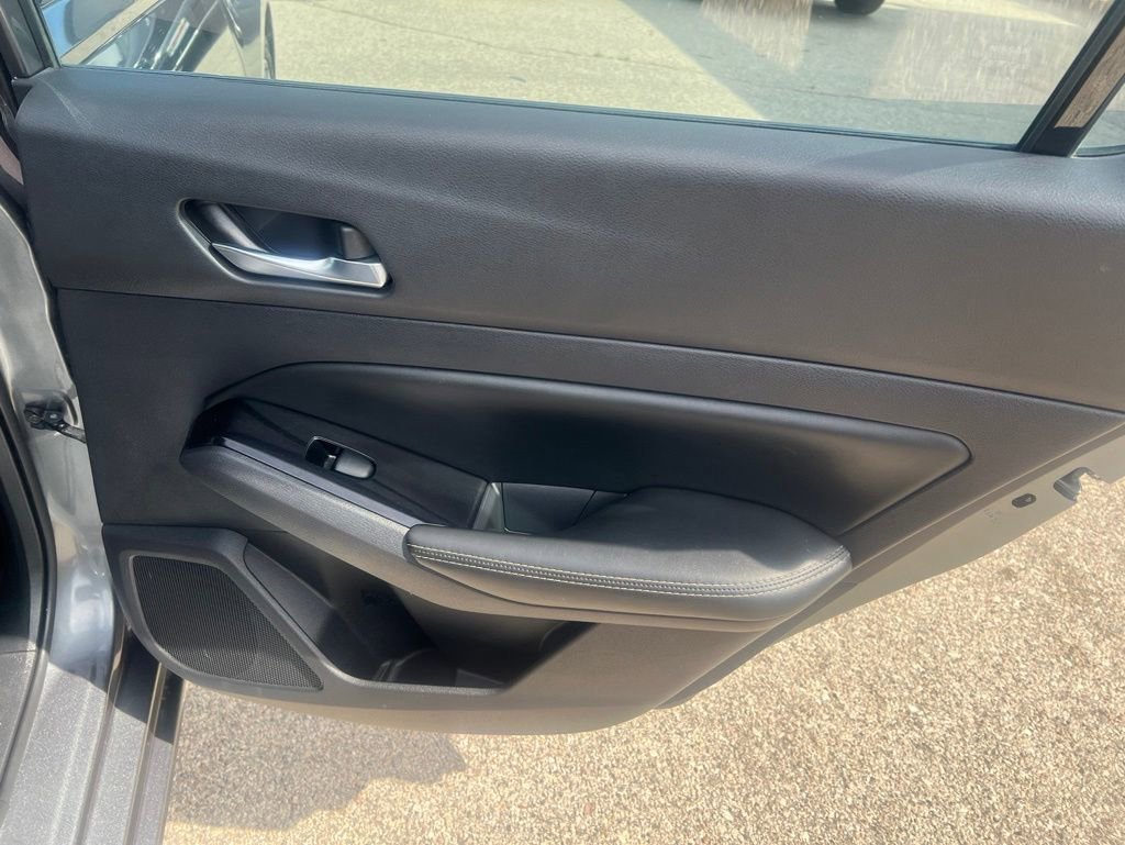 Used 2020 Nissan Altima 2.5 SV FWD image 16
