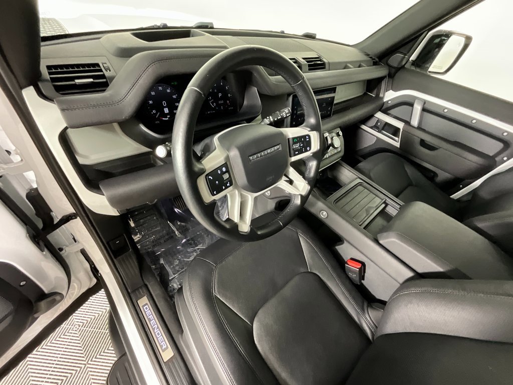 Certified 2024 Land Rover Defender 110 X-Dynamic SE image 15