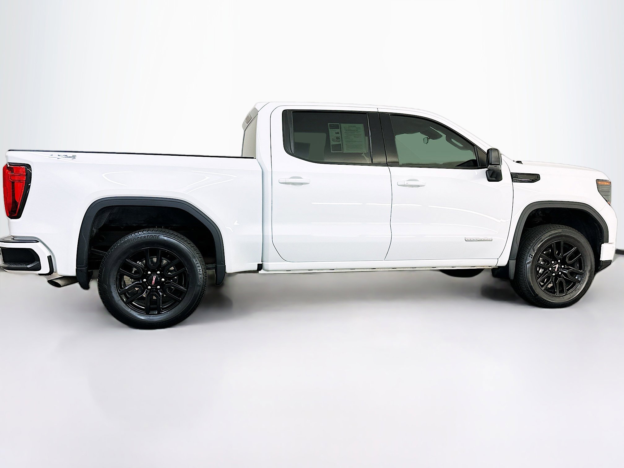 Used 2024 GMC Sierra 1500 Elevation image 10