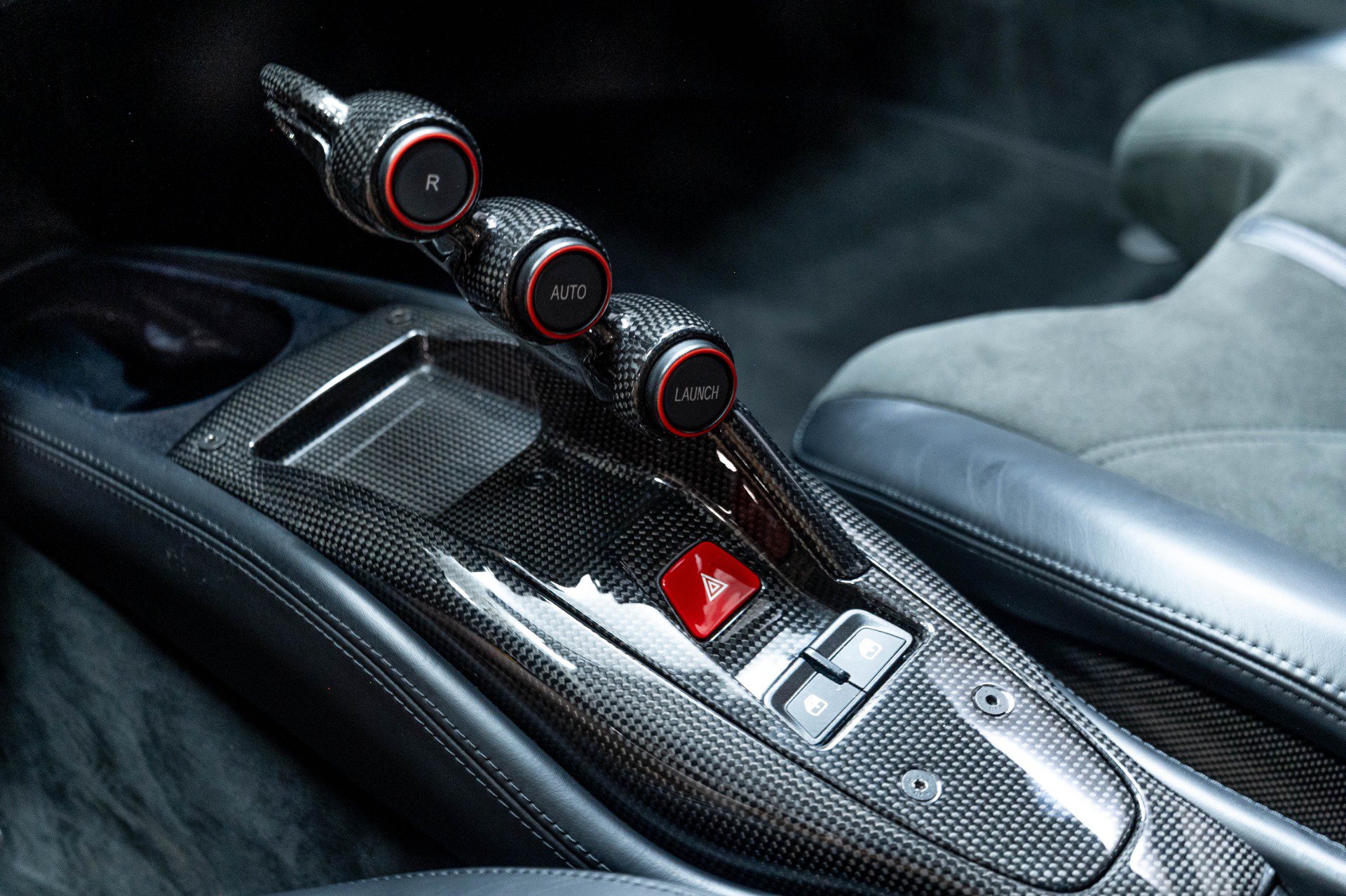 Used 2010 Ferrari 458 Italia Coupe RWD image 12