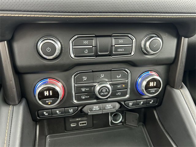 Used 2021 GMC Yukon AT4 w/ AT4 Premium Plus Package image 21