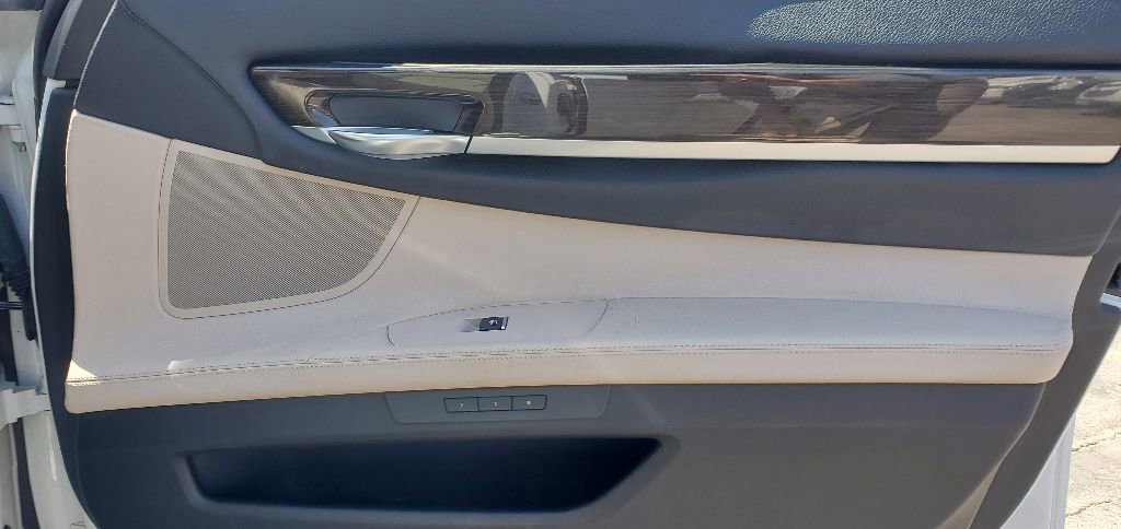 Used 2012 BMW 740Li image 19