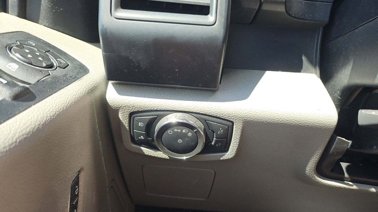 Used 2016 Ford F150 XL w/ Equipment Group 101A Mid RWD image 18