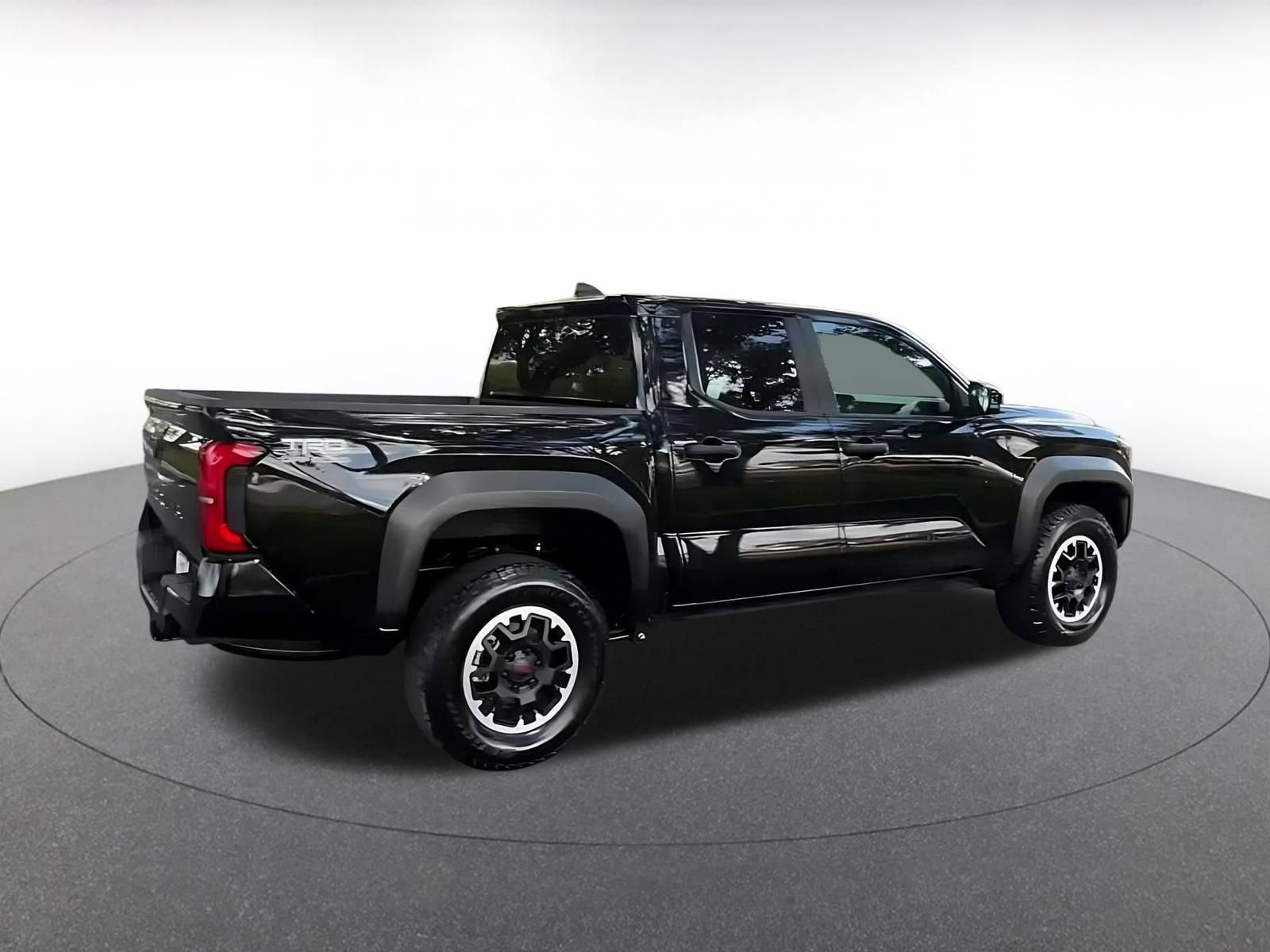 Used 2024 Toyota Tacoma TRD Off-Road AWD/4WD image 47