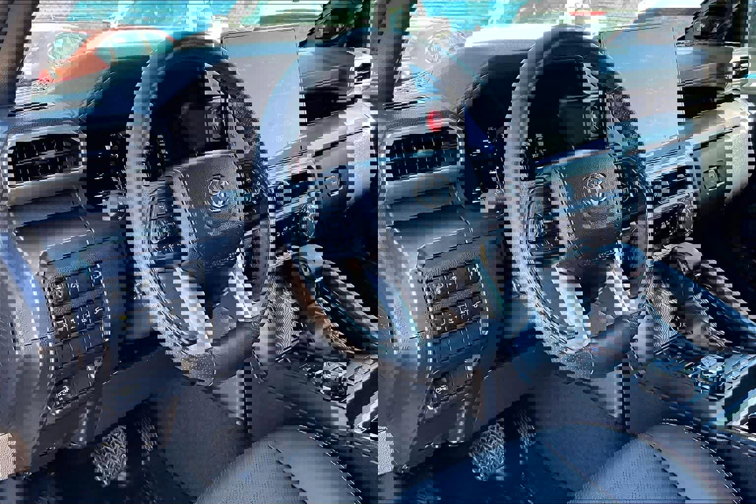 Used 2025 Toyota 4Runner TRD Off-Road Premium w/ Tow Technology Package image 17