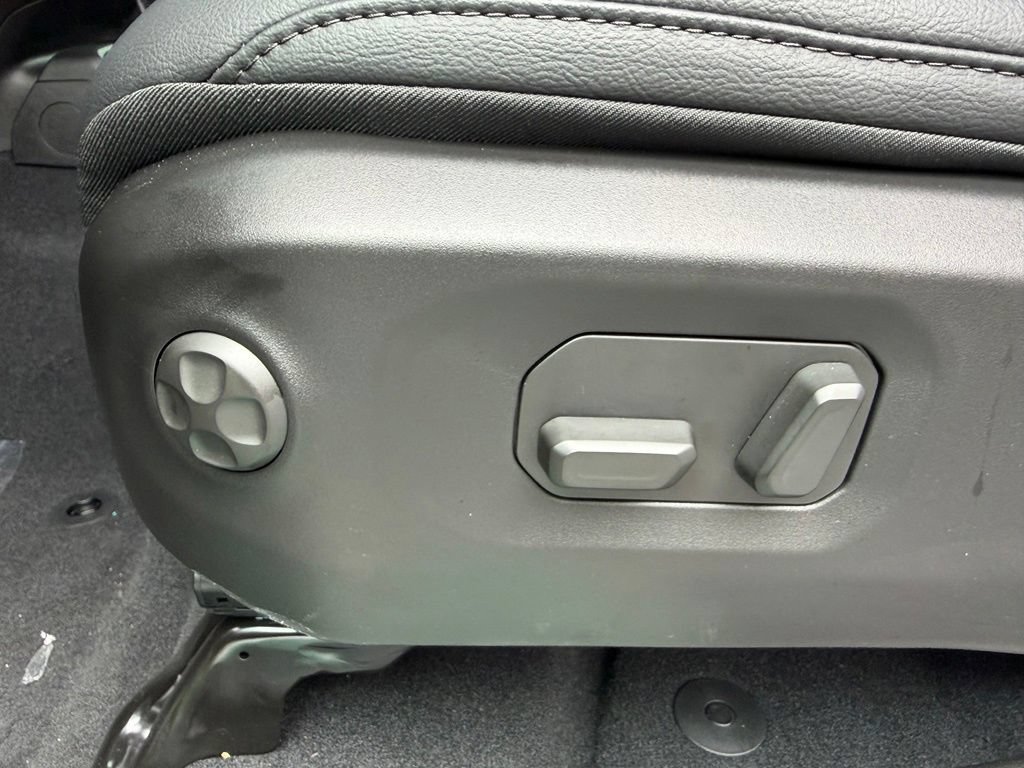 New 2026 Jeep Gladiator Sport AWD/4WD image 16