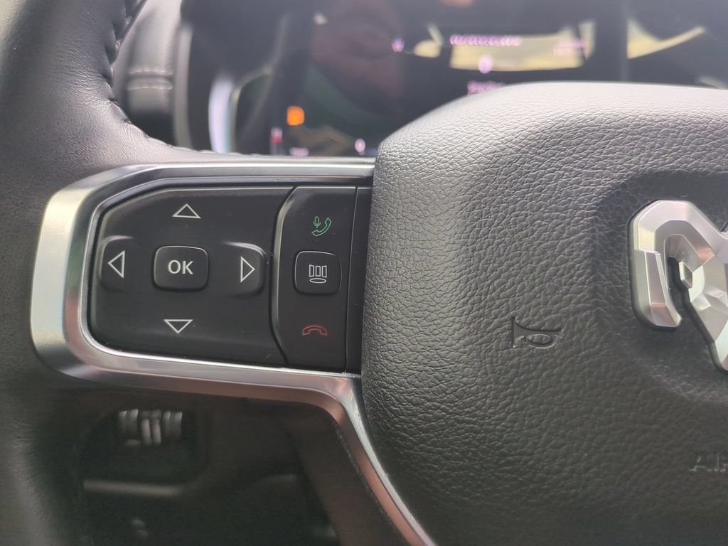 Used 2024 RAM 1500 Laramie AWD/4WD image 32
