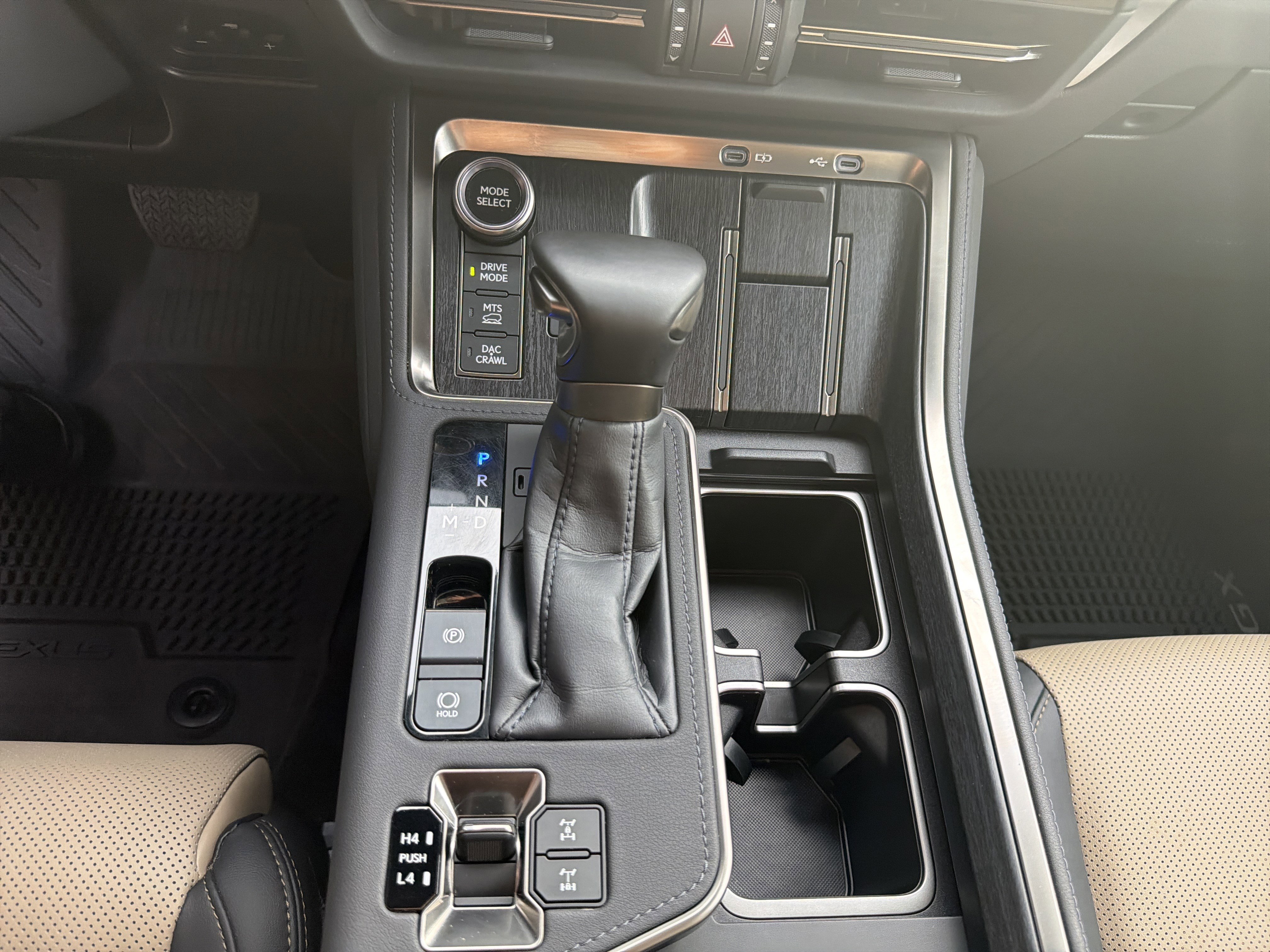 Used 2024 Lexus GX 550 image 26