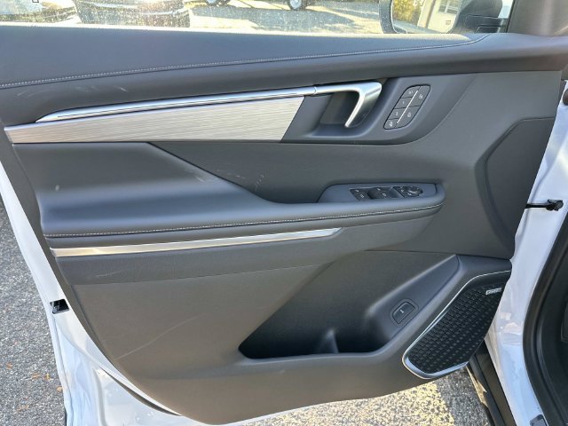 New 2026 Buick Enclave Preferred w/ Power Package FWD image 8