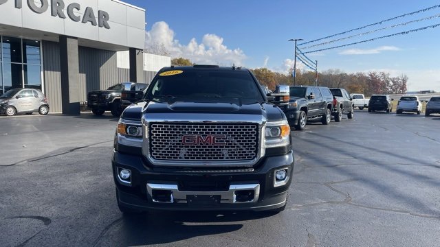 Used 2016 GMC Sierra 2500 Denali w/ Driver Alert Package image 9