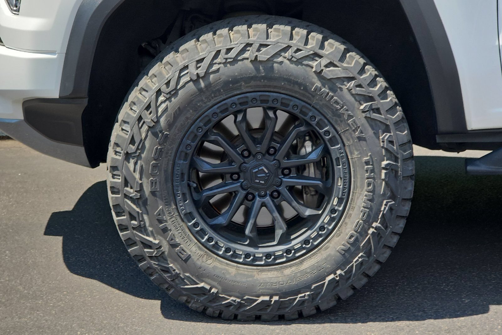 Used 2023 GMC Canyon AT4X AWD/4WD image 26
