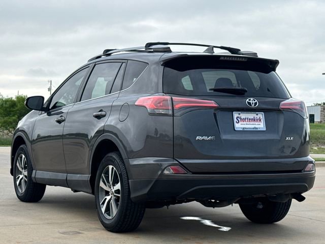 Used 2017 Toyota RAV4 XLE FWD image 5