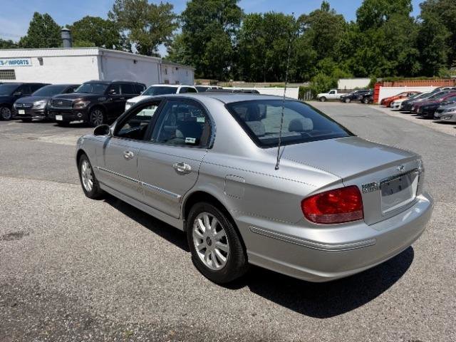 Used 2005 Hyundai Sonata GLS FWD image 3