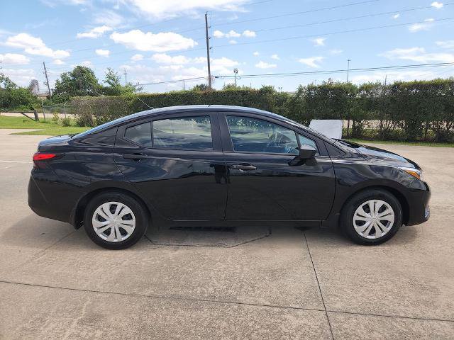 Certified 2025 Nissan Versa S w/ Trunk Package FWD image 4