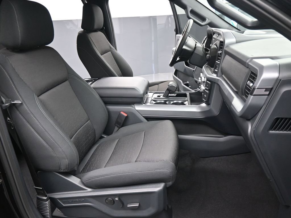 New 2026 Ford F150 XLT w/ Equipment Group 302A MID image 2