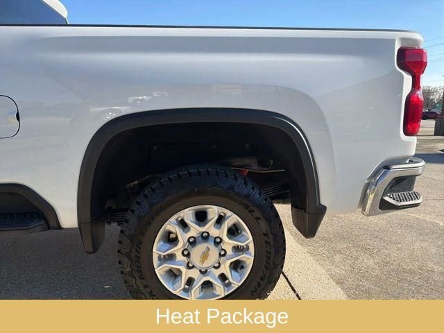Used 2025 Chevrolet Silverado 2500 LT AWD/4WD image 11