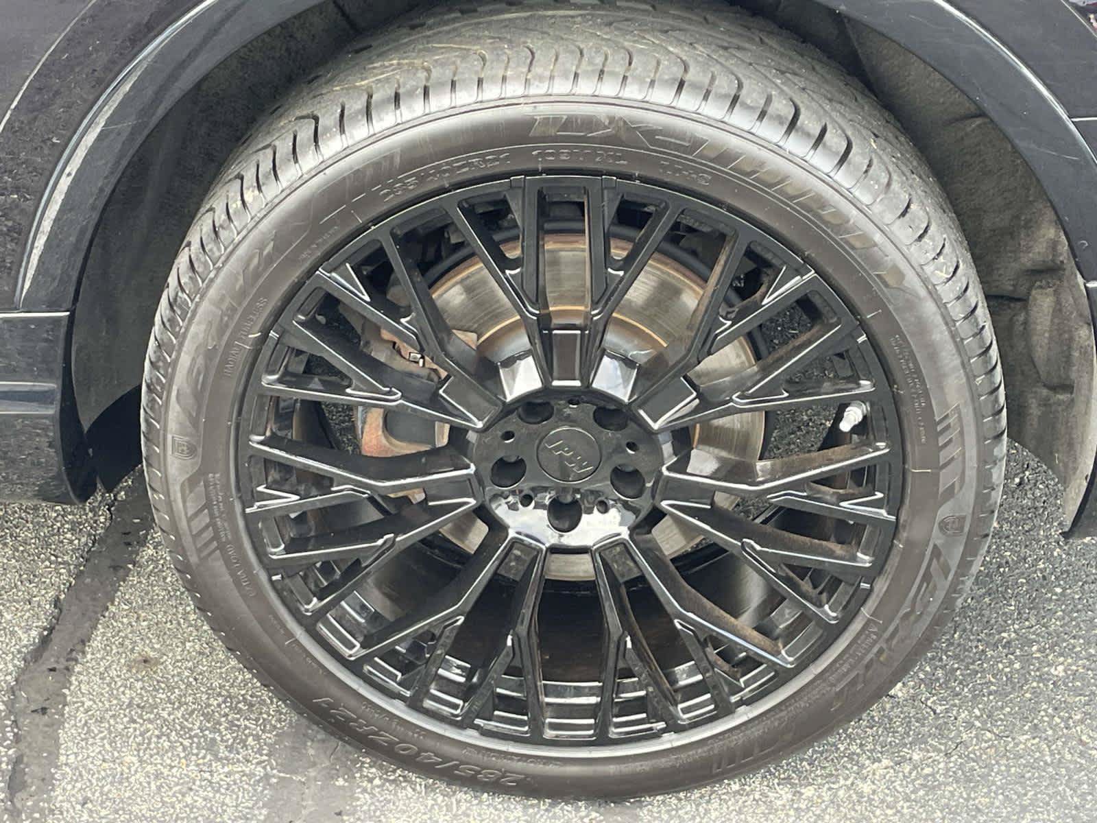 Used 2018 Audi Q7 3.0T Prestige w/ Prestige Package AWD/4WD image 16