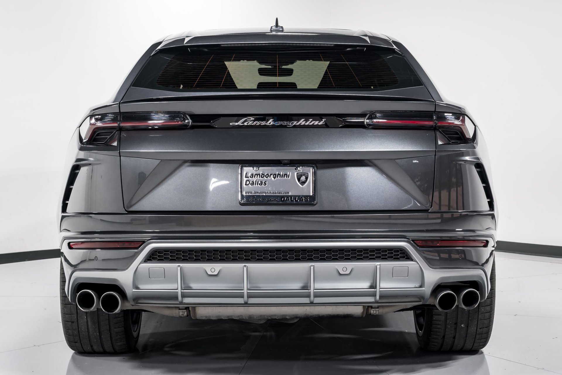 Used 2020 Lamborghini Urus image 4