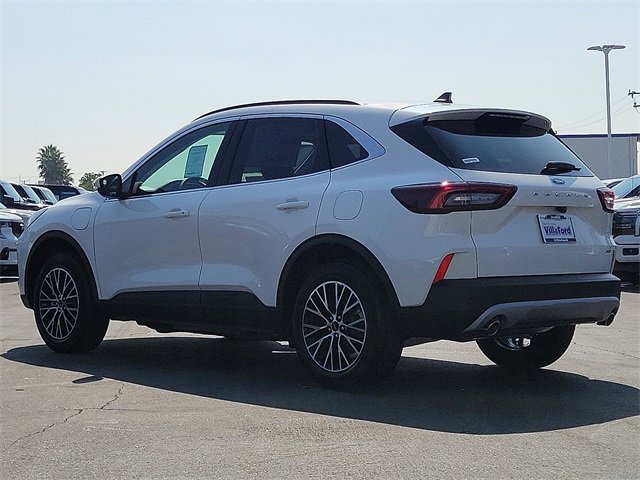 New 2025 Ford Escape SE image 2