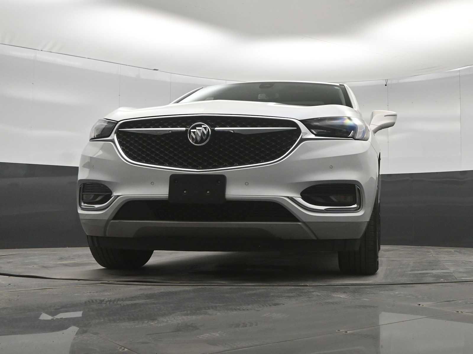 Used 2019 Buick Enclave Avenir w/ Avenir Technology Package AWD/4WD image 33