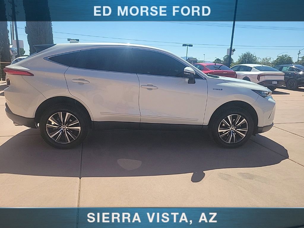 Used 2021 Toyota Venza LE w/ Carpet Mat Package (TMS) AWD/4WD image 7