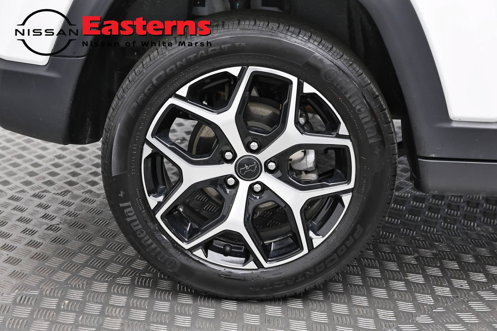 Used 2025 Jeep Compass Limited AWD/4WD image 29