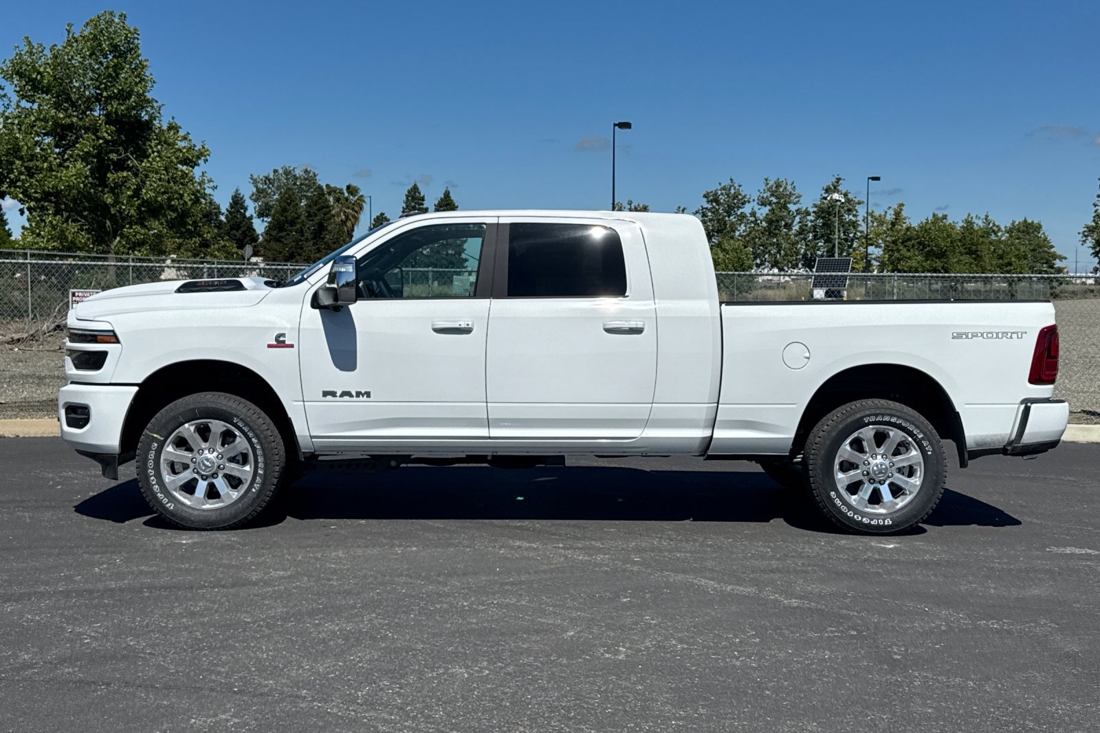 New 2026 RAM 3500 Laramie AWD/4WD image 6