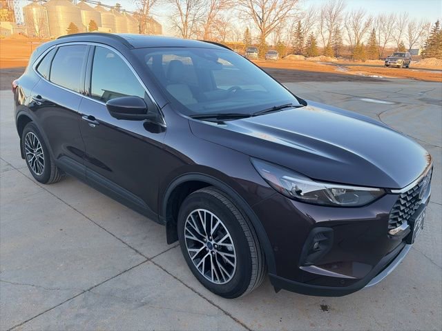 Used 2023 Ford Escape SE w/ PHEV Premium Package image 1