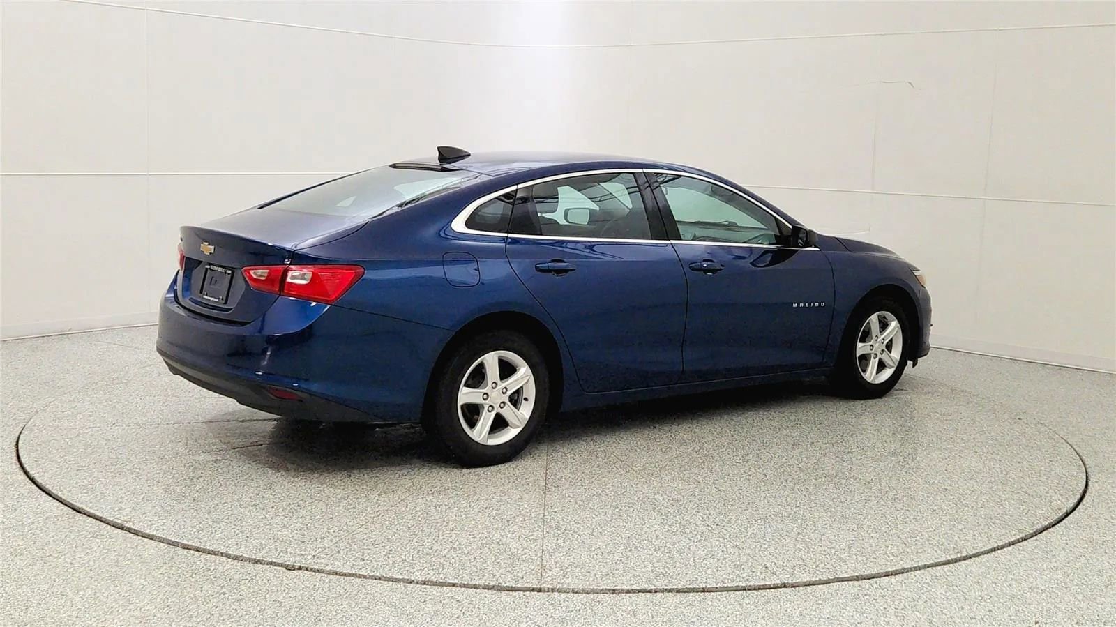 Used 2019 Chevrolet Malibu LS w/ Driver Confidence Package FWD image 7