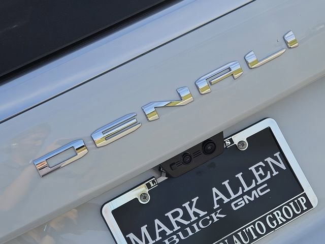 New 2026 GMC Yukon Denali w/ Denali Reserve Package image 8