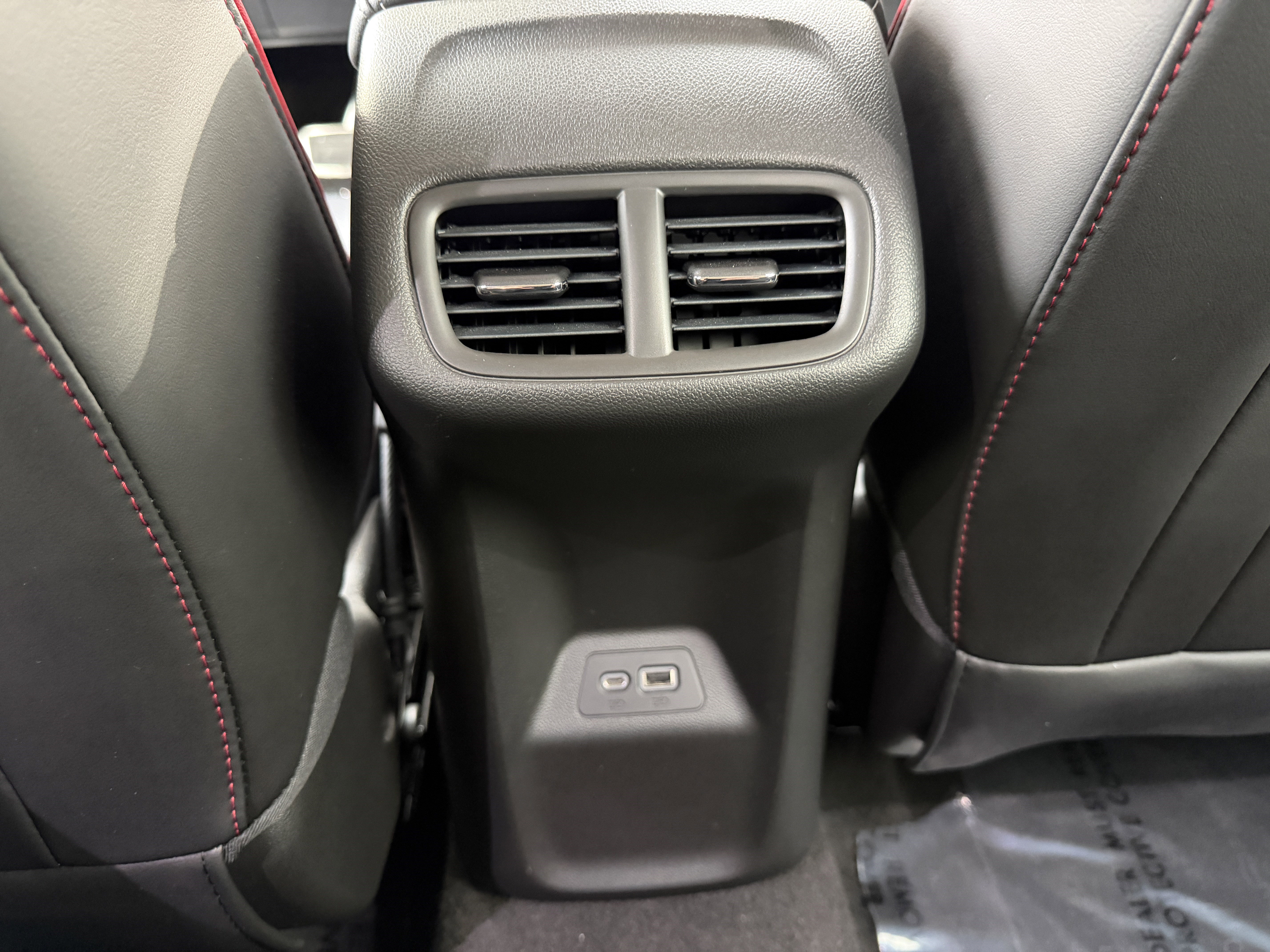 Used 2023 Buick Envision Essence w/ Sport Touring Package image 27