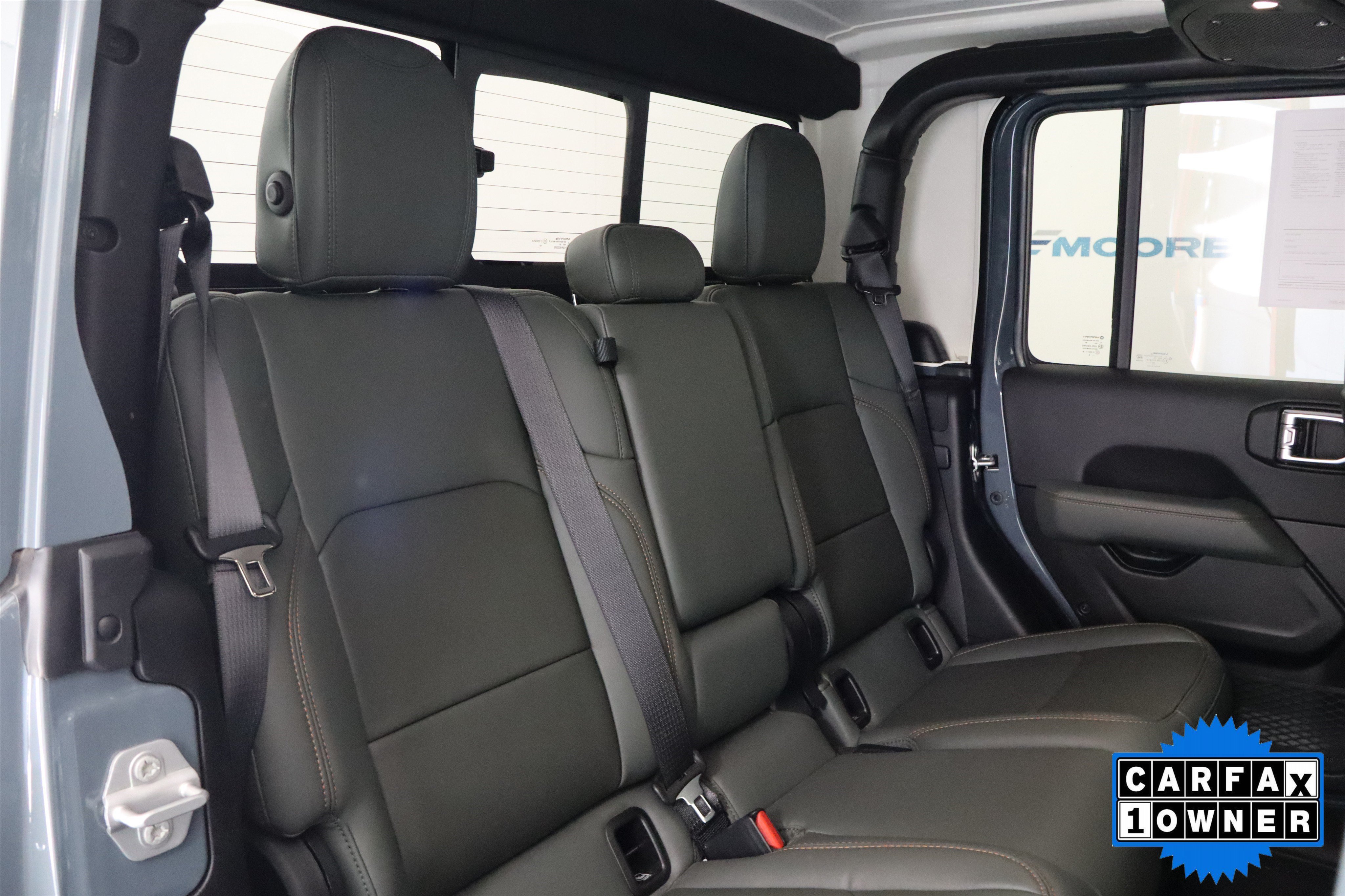 Used 2025 Jeep Gladiator Mojave w/ Safety Group AWD/4WD image 22